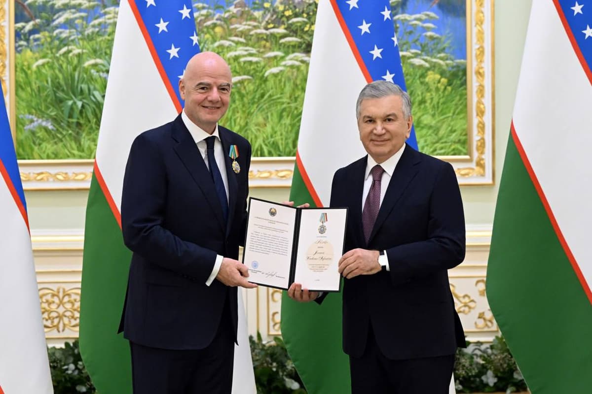 Shavkat Mirziyoyev FIFA prezidentini «Do‘stlik» ordeni bilan taqdirladi