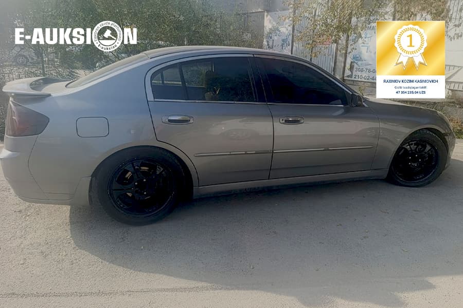 O‘zbekistonga “begona” mashina – qarovsiz qoldirilgan Nissanʼning sarguzashtlari