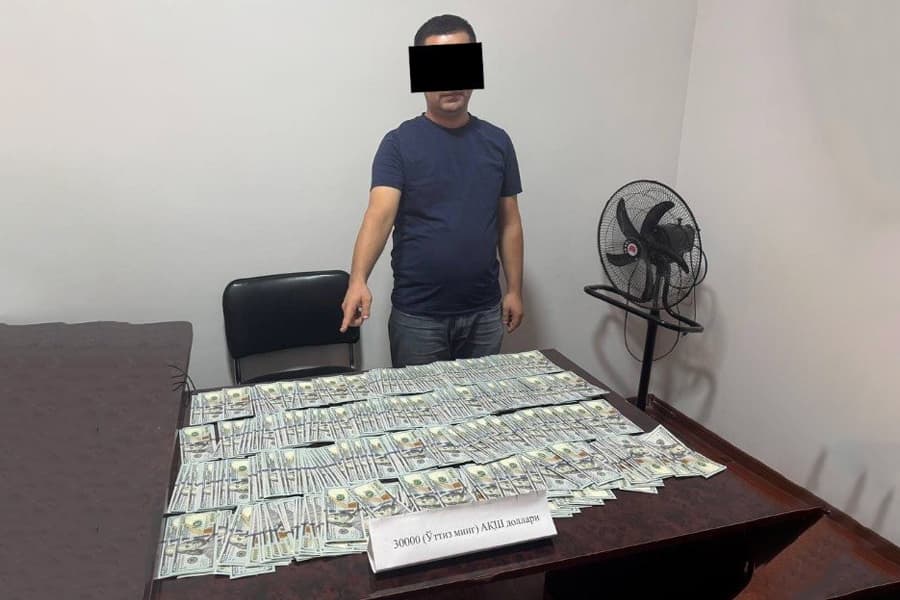 Farg‘onada soliq idorasi xodimi 30 ming dollar bilan ushlandi