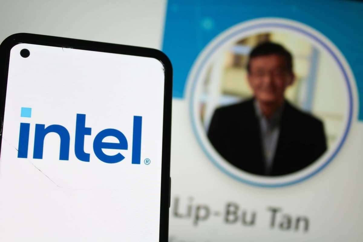 Трамп Intel раҳбарини Хитой билан яқинлашиб кетганликда айблаб, истеъфо беришга чақирди