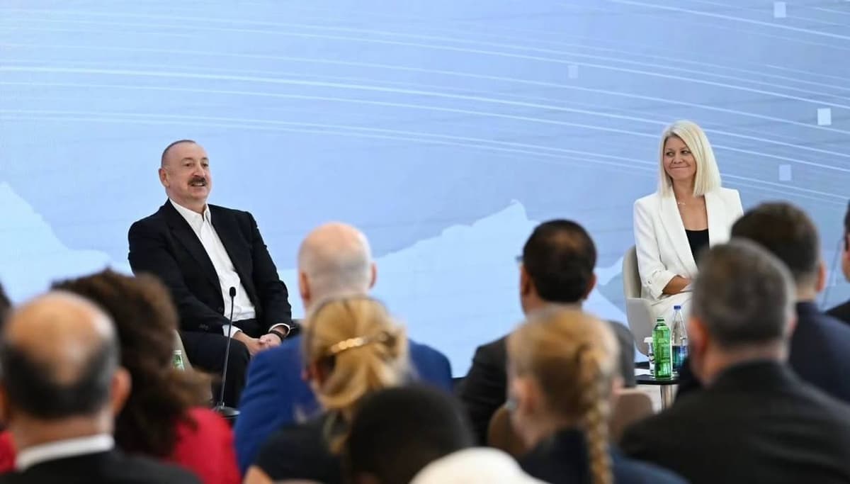 Илҳом Алиев Украинани ҳеч қанақасига «оккупацияга рози бўлмаслик»ка чақирди