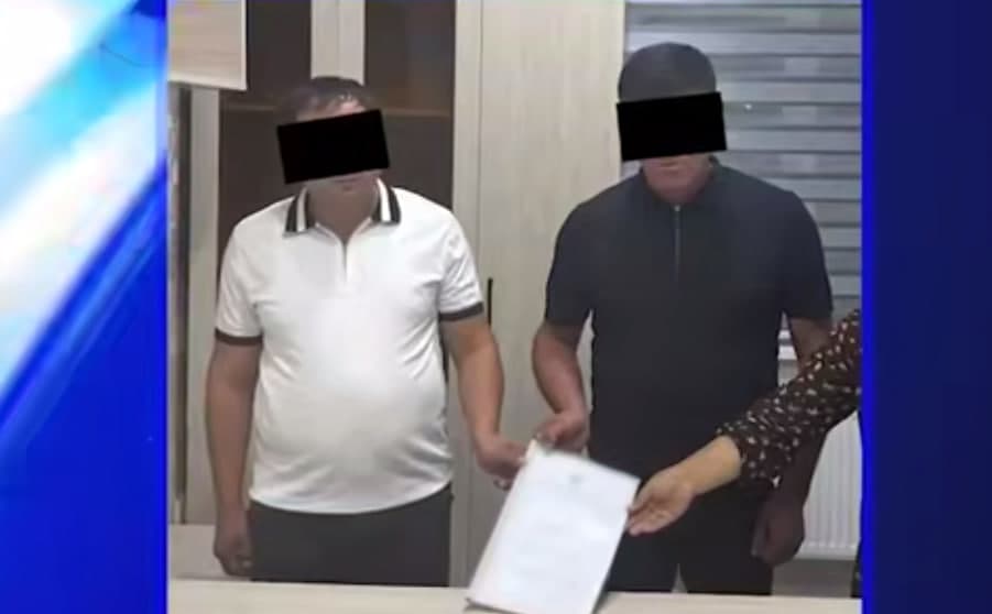 В Андиджане замглавы Джалакудукского района взят под стражу за взятку
