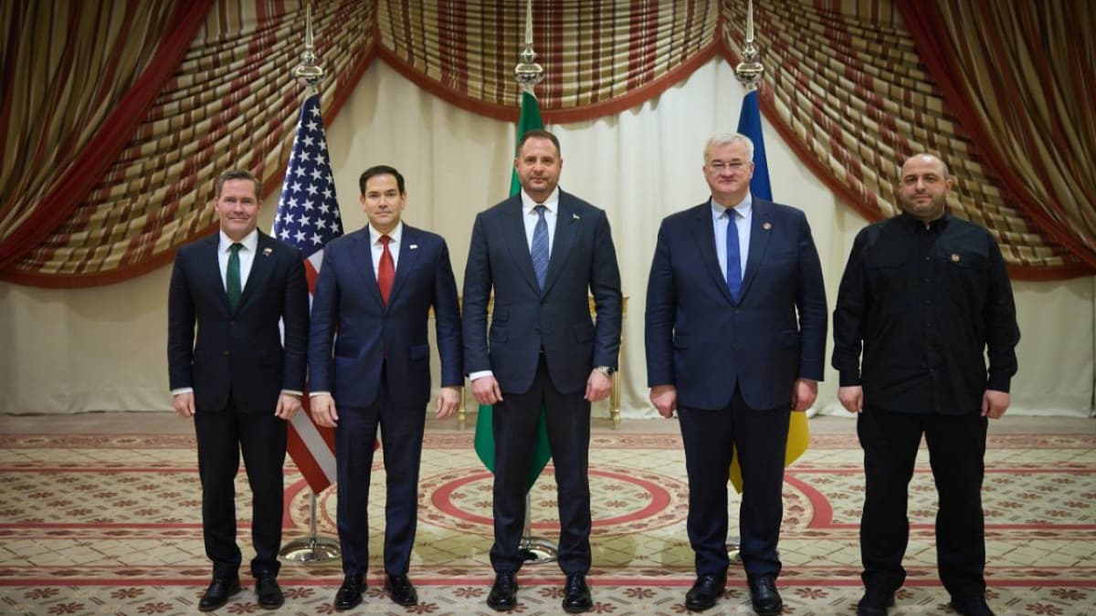 Zelenskiy tinchlik bo‘yicha muzokaralarda ishtirok etadigan Ukraina delegatsiyasi tarkibini tasdiqladi