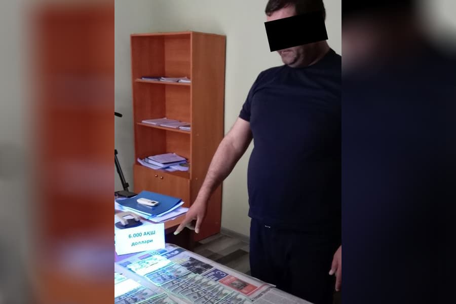 26 ming dollar evaziga Hajga yubormoqchi bo‘lgan shaxs qo‘lga olindi