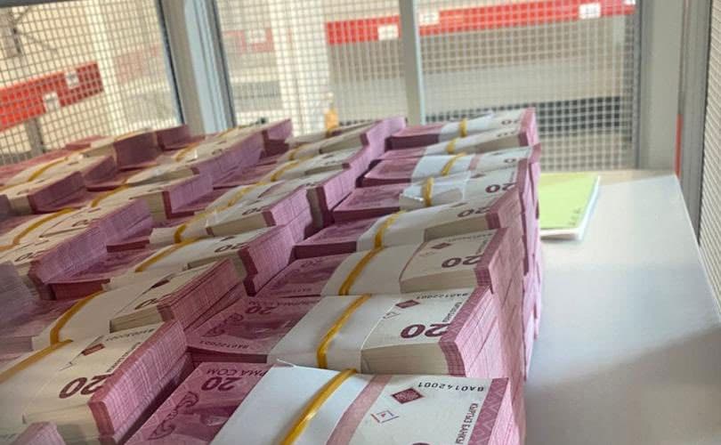 Qirg‘iziston ilk bor o‘z milliy valutasini mustaqil chop etishni boshladi
