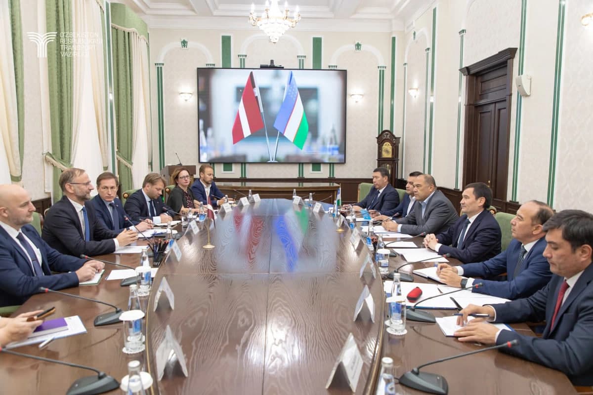 Uzbekistan and Latvia hold talks on increasing flights and cargo volumes