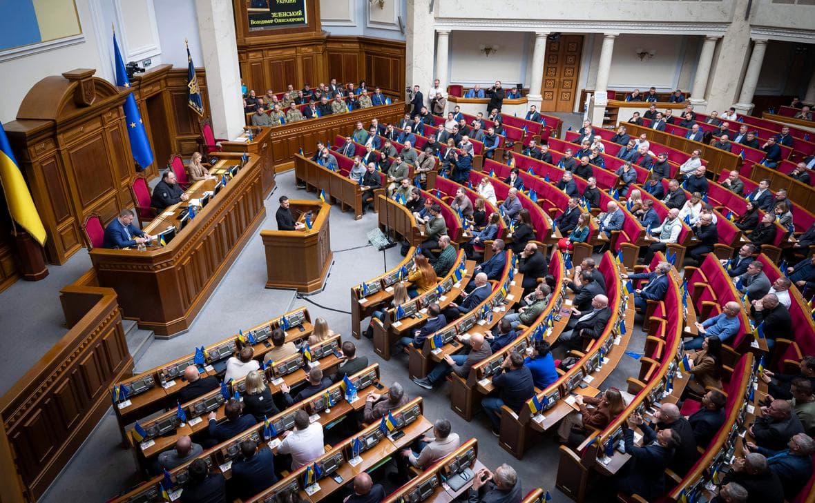 Oliy Rada ikkinchi urinishda Zelenskiyning legitimligini tan oluvchi rezolyutsiyani qabul qildi