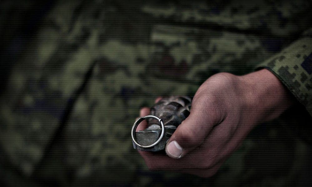 “Госпиталга бориш учун қўлимда граната портлатдим” – Россия армиясига ёлланган шахс қамалди