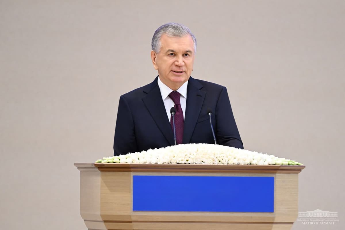 Шавкат Мирзиёев бюрократияни қисқартириш ва сунъий интеллектга бағишланган халқаро форумлар очилишида иштирок этади