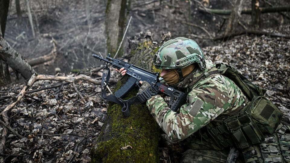 Ukrainadagi urushda Rossiya tomonida qatnashgan o‘zbekistonlikka hukm o‘qildi