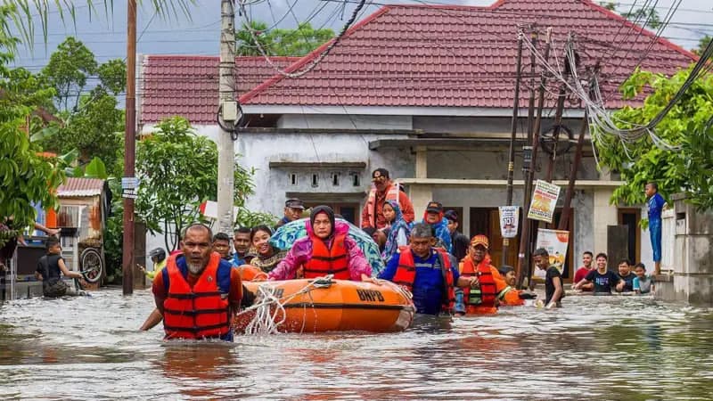 Indoneziyada suv toshqinlari oqibatida 440 dan oshiq kishi halok bo‘ldi