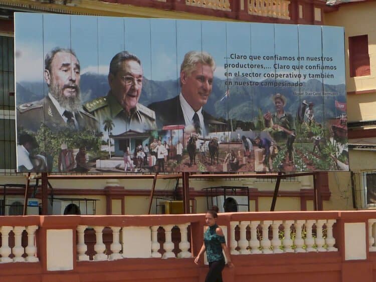 Куба президентликка номзодлар учун 60 ёш чегарасини бекор қилди