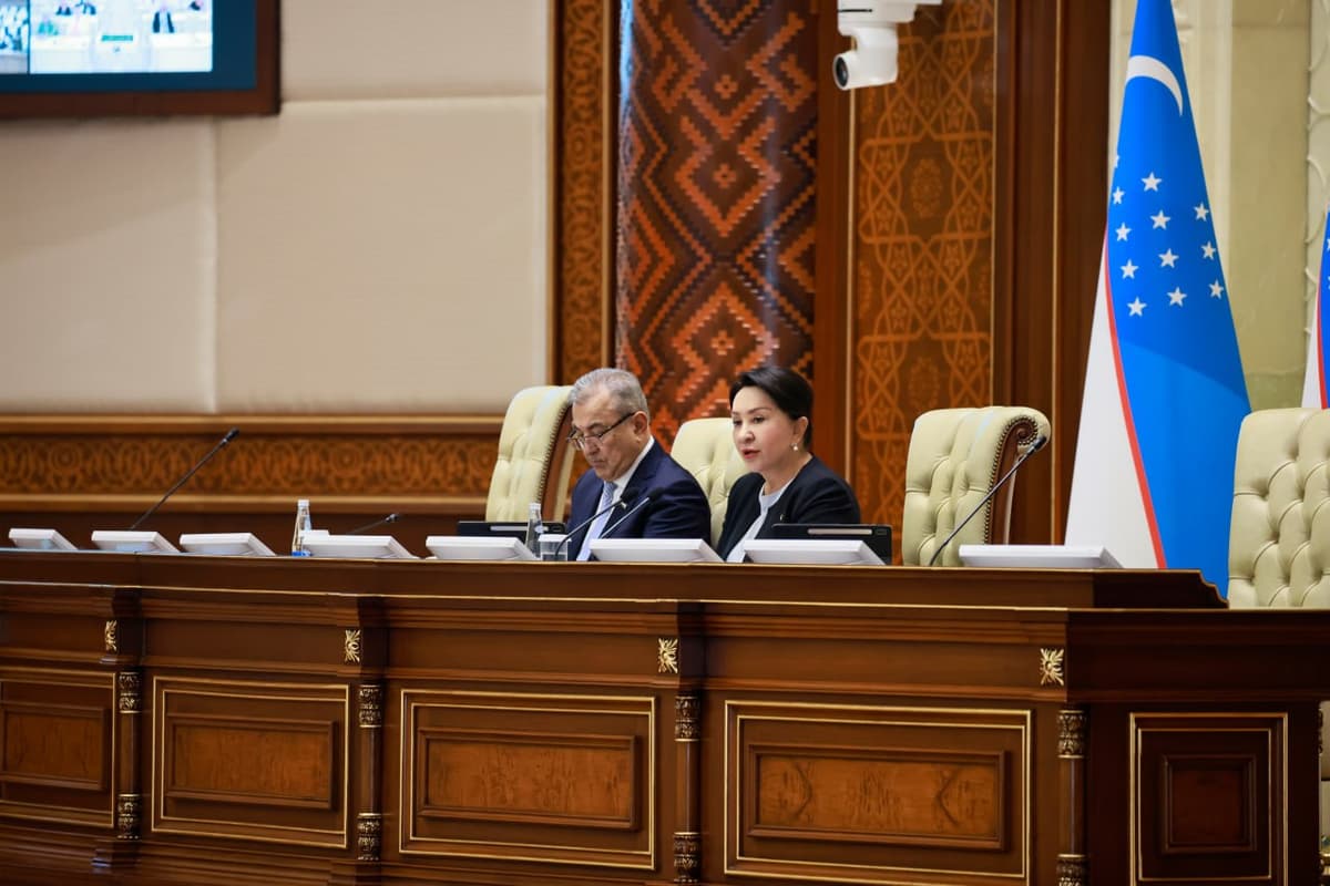 Uzbekistan criminalizes public consumption of potent substances under newly approved bill