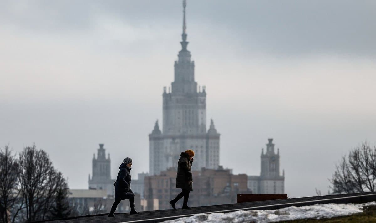 Россия олимларнинг “дўст бўлмаган” давлатларга сафарларини чеклади