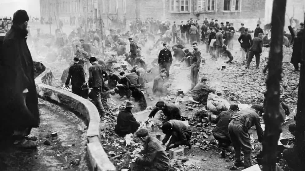 Germaniyada natsistlar lagerining 100 yoshli qo‘riqchisiga jinoiy ish ochilishi mumkin