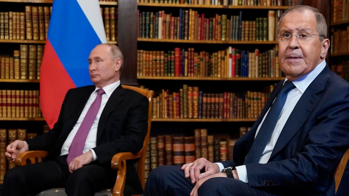 Лавров заявил о готовности Путина встретиться с Зеленским