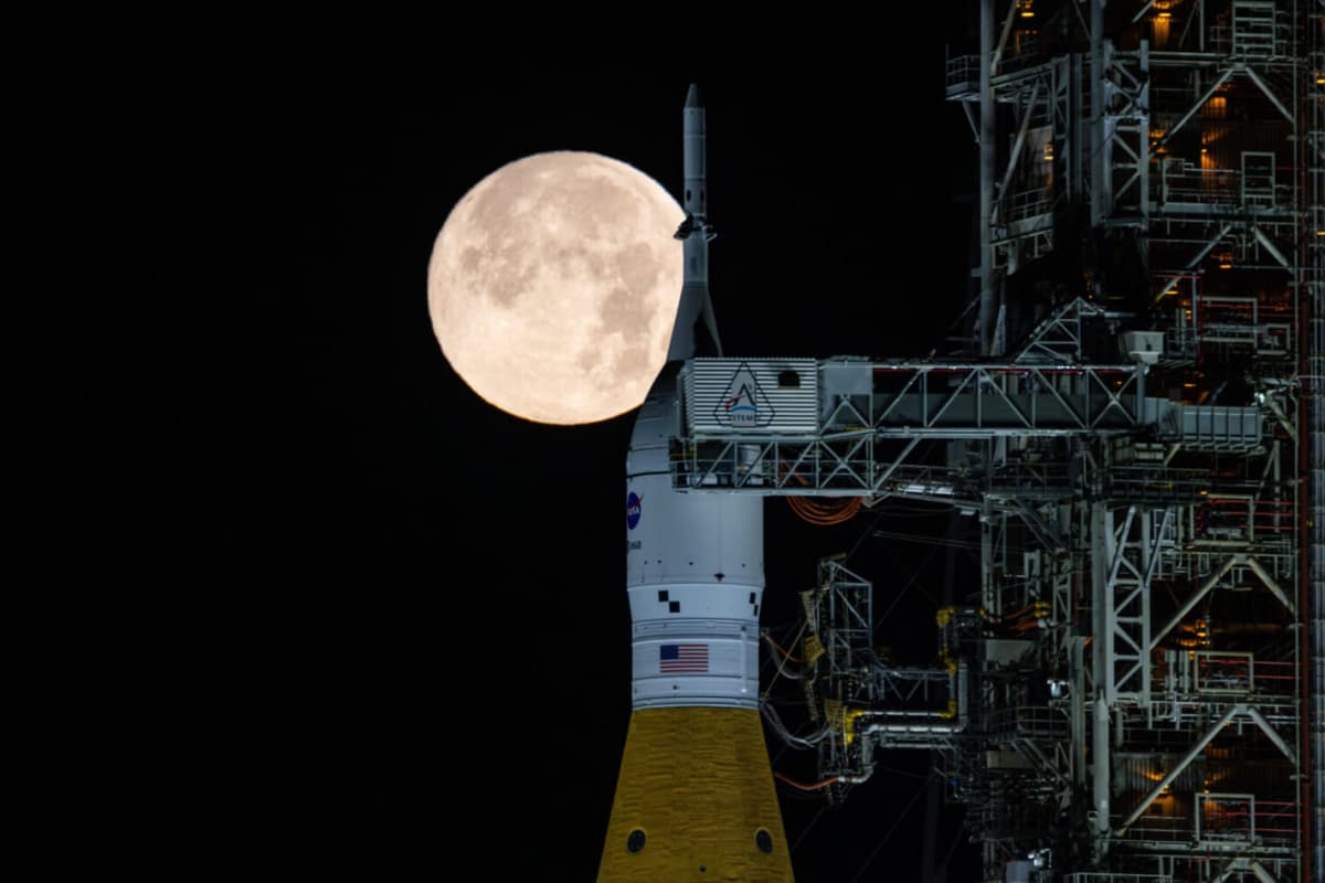 NASA одамларни Ойга юбориш санасини эълон қилди