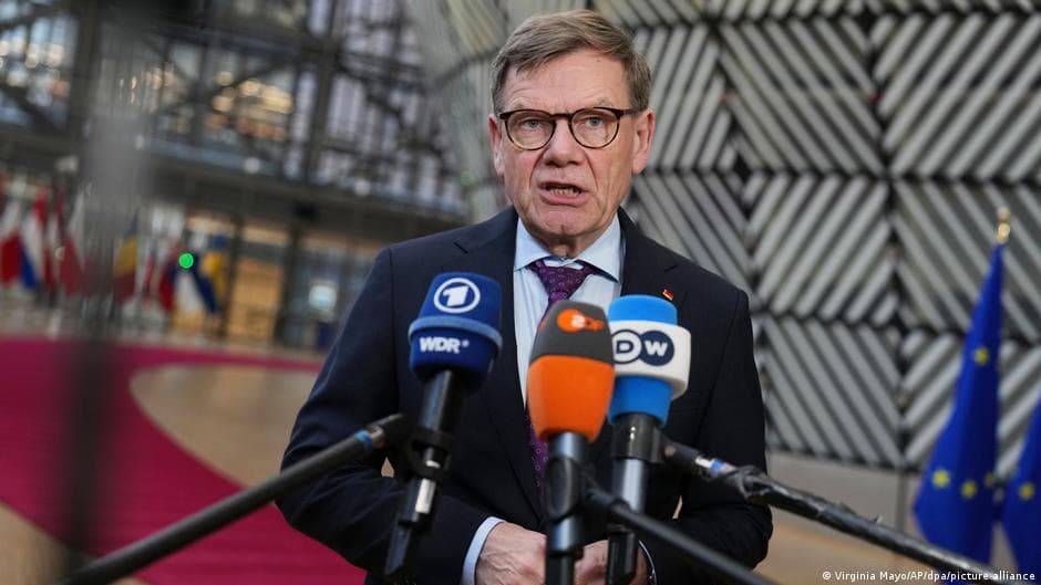 Vadeful: Germaniya Putinning ortidan yalinib yugurmaydi