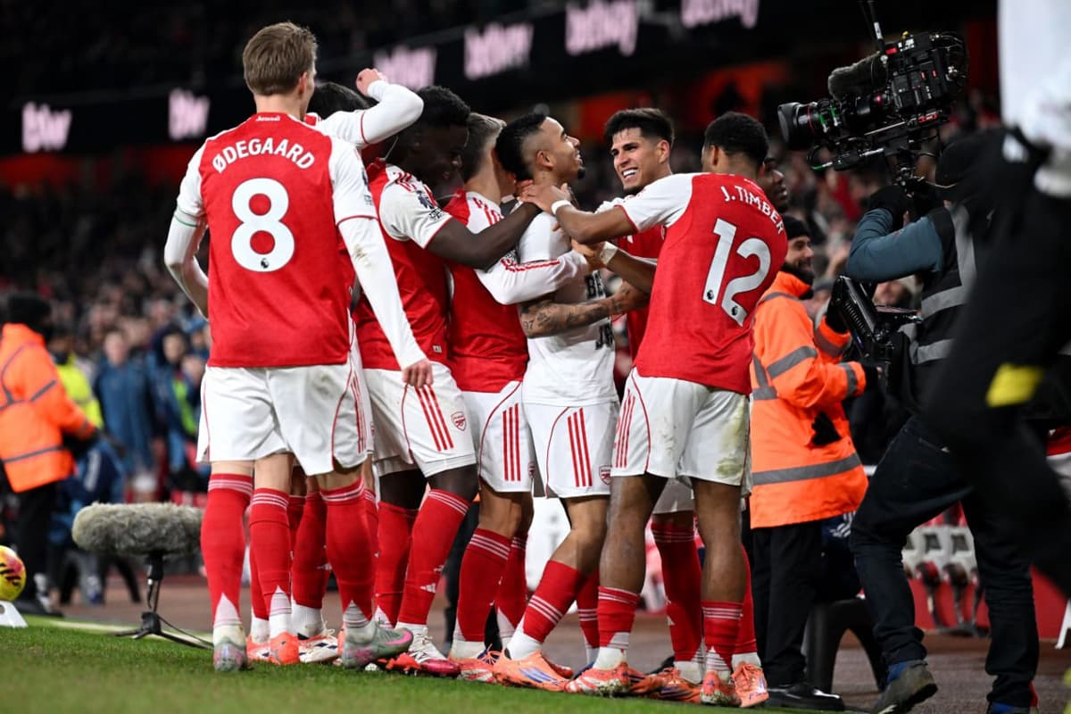 «Arsenal» ta’qibchisiga 4 ta gol urdi, «MYu» autsayderni yengolmadi