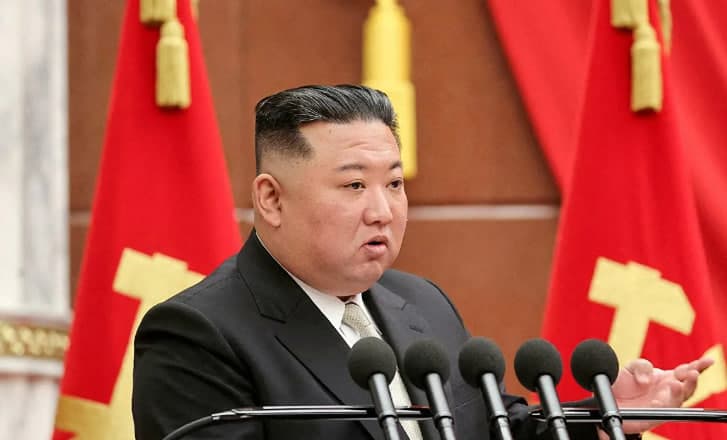 Ким Чен Ын назвал Южную Корею «самым враждебным государством»