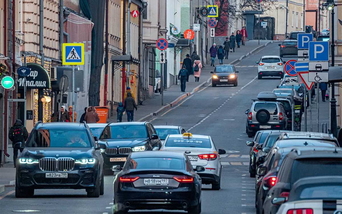 Rossiyada o‘zbek haydovchilik guvohnomalaridan foydalanish tartibi tushuntirildi