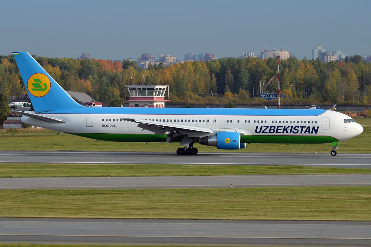 Истанбулдан учган Uzbekistan Airways самолёти фавқулодда вазият туфайли аэропортга қайтди