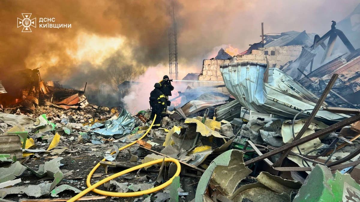 Россиянинг Харкив вилоятига зарбаси оқибатида уч киши ҳалок бўлди
