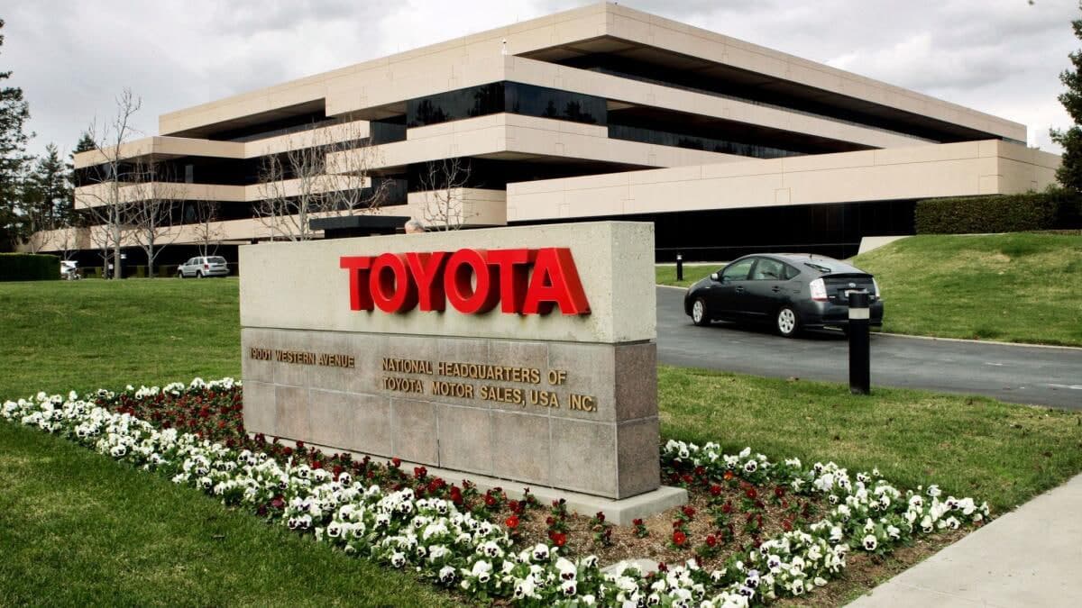 Toyota AQShdagi yarim milliondan ortiq mashinalarini chaqirib oladigan bo‘ldi