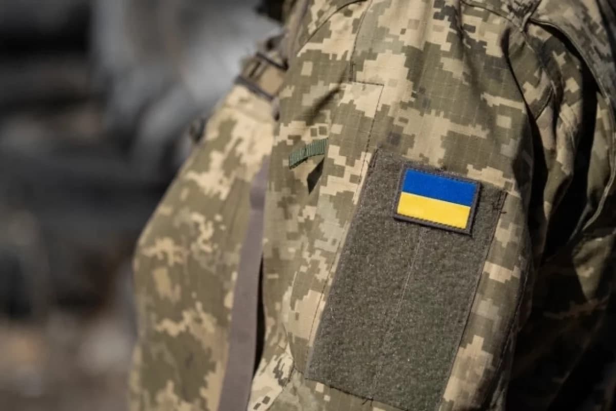 Ukrainada 18 yoshdan boshlab ko‘ngillilarga shartnoma imzolashga ruxsat berildi