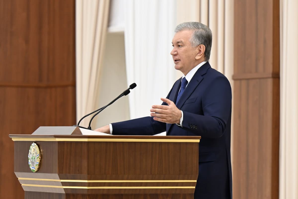 «Oyiga 100 ming odamga xizmat qila oladi» – prezident Chiyal dehqon bozoridagi sharoitlarni yaxshilashga ko‘rsatma berdi