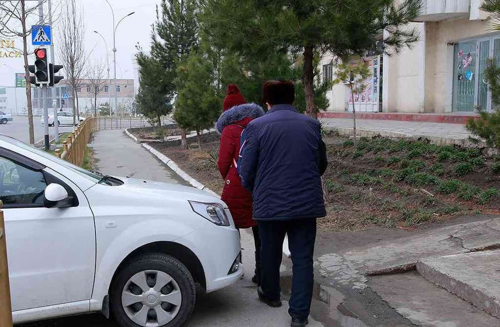 Транспортни пиёдалар йўлакларидан юргизганлик учун жавобгарлик белгиланди