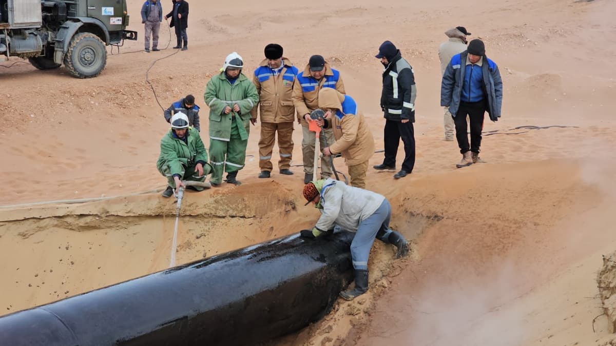 В Бухаре полностью потушен пожар на магистральном газопроводе