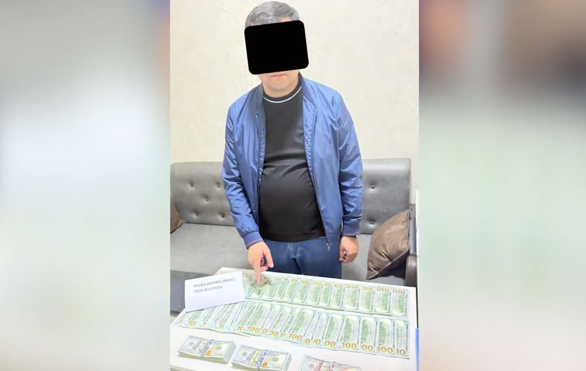 Bank official in Andijan detained while taking $40,000 bribe