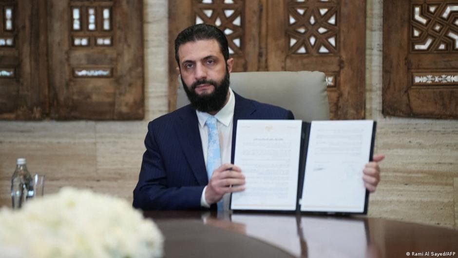 Suriya hukumati va kurdlar o‘t ochishni to‘xtatish bo‘yicha kelishuv imzoladi
