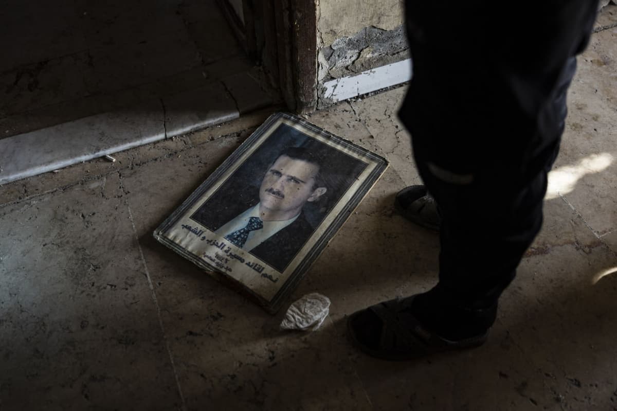 Fransiya Bashar Asadni hibsga olishga order berdi