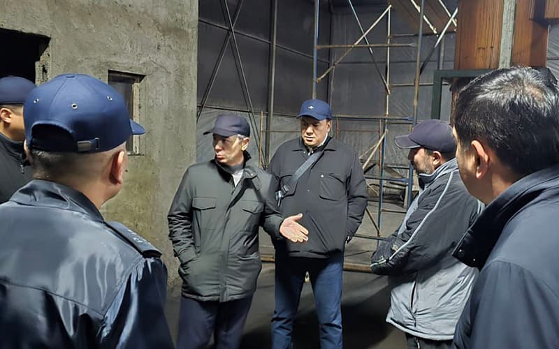 Қибрай туманида филтрсиз ишлаётган иссиқхоналар аниқланди