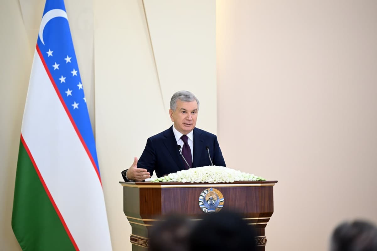 Prezident: shaharning barcha ko‘chalaridagi ariqlarda suv aylanishi kerak