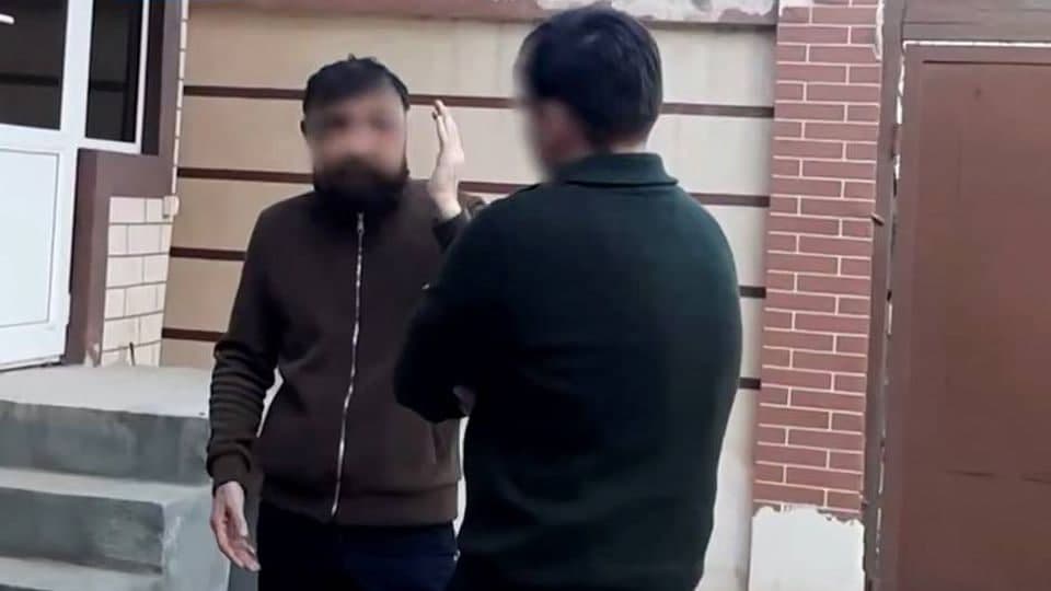 Surxondaryoda Tojikiston fuqarosi qarz uchun garovga olingani ma’lum bo‘ldi