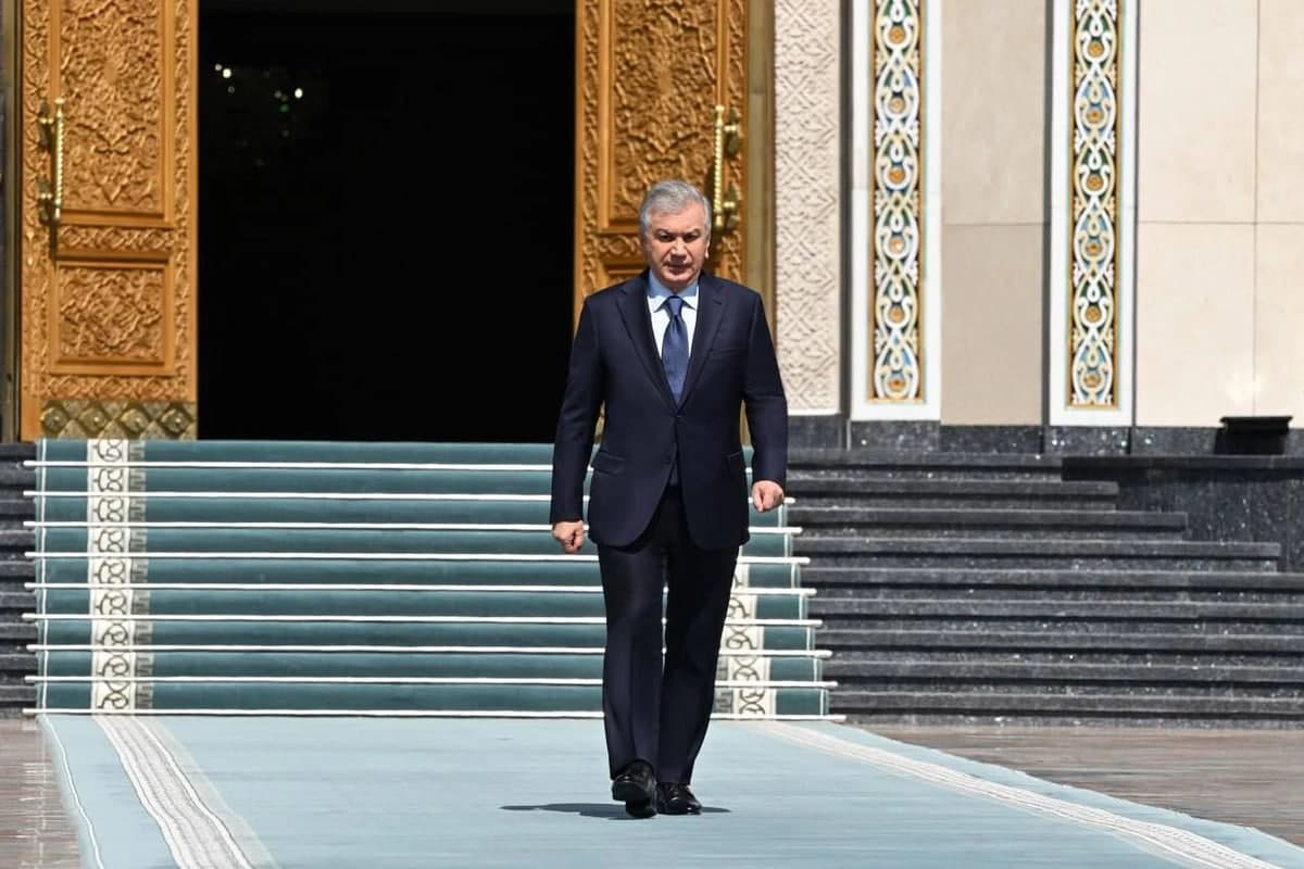 Shavkat Mirziyoyev Turkmanistonga boradi