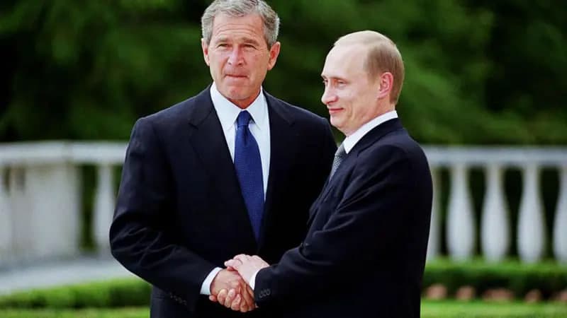 «Rossiya Ukraina, Qozog‘iston va Kavkazni berib yuborgan». AQSh Putin va Bushning muzokaralari rasshifrovkasini maxfiylikdan chiqardi