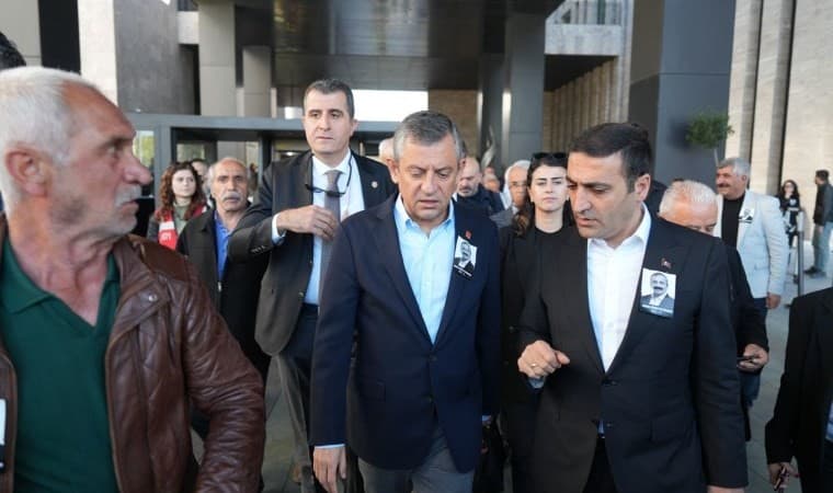 Turkiya muxolifati yetakchisi Istanbulda hujumga uchradi - video