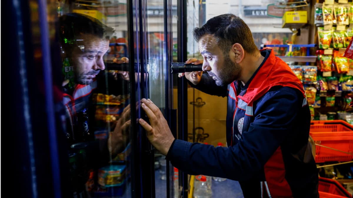 Анқарада қалбаки алкоголдан 33 киши вафот этди