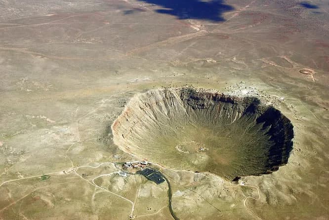 Asteroid zarbalari izi: Yerdagi 12 ta eng yirik krater