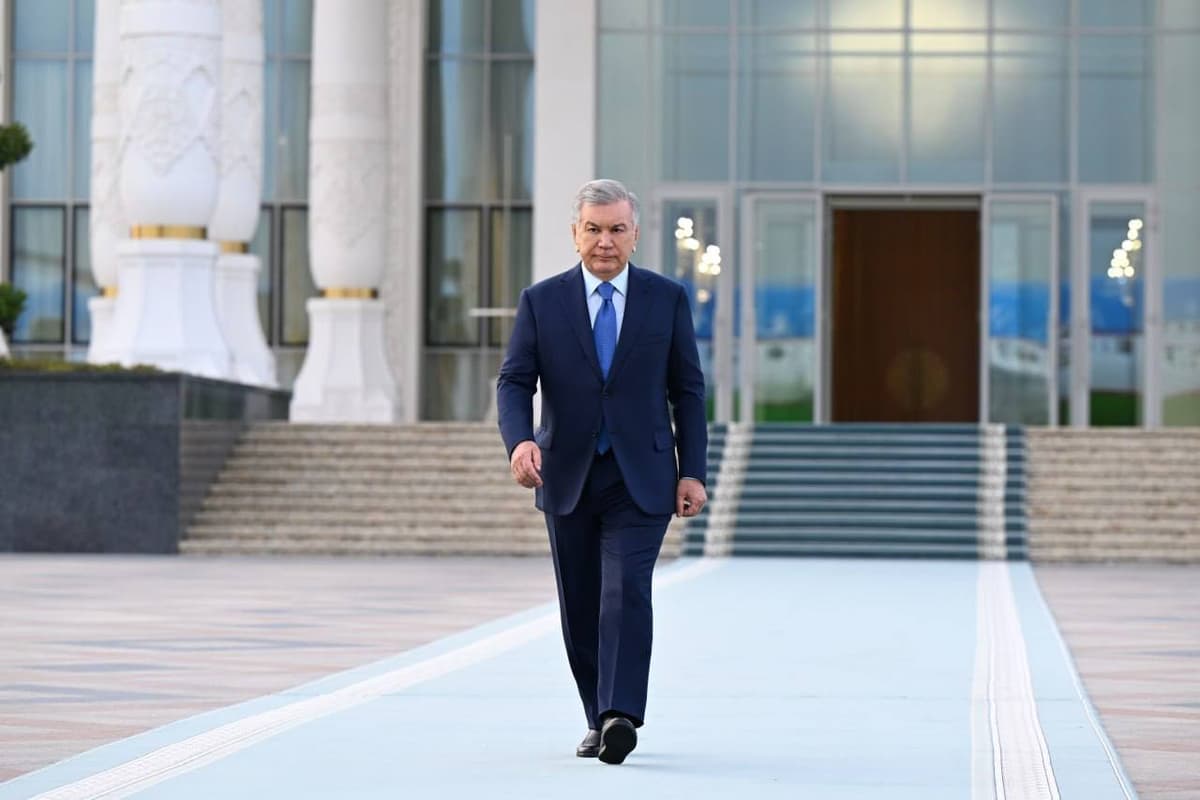 Shavkat Mirziyoyev Ozarboyjonga jo‘nab ketdi