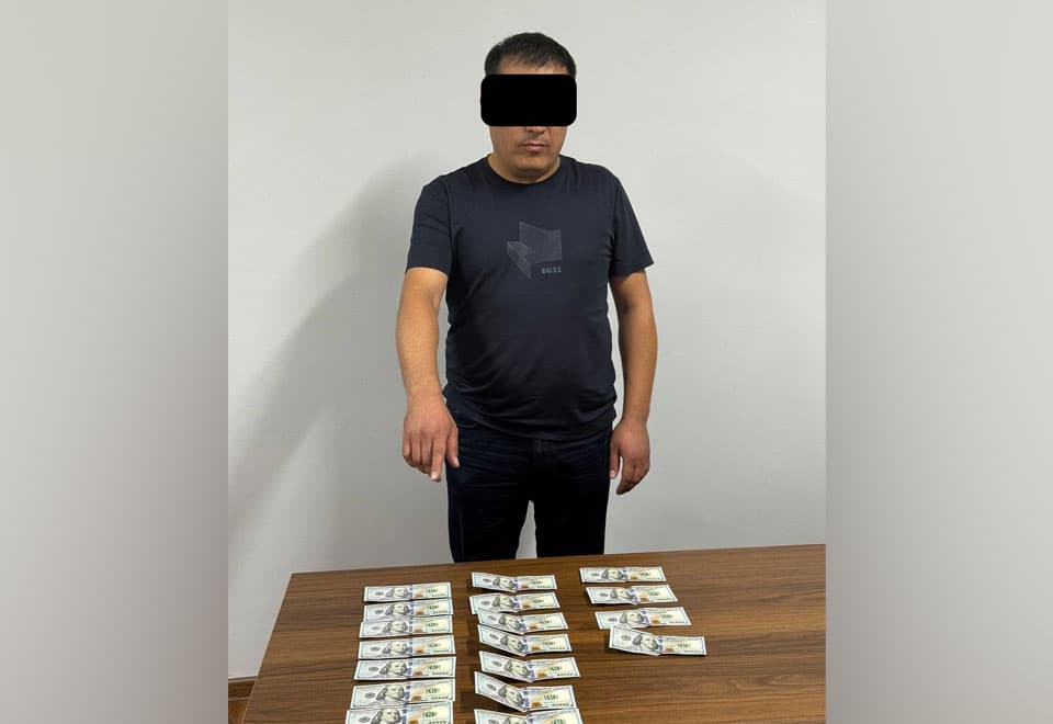 Fergana CEB official caught red-handed while accepting bribe