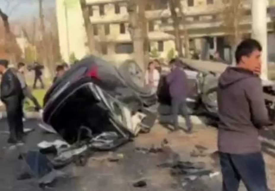 Olmazorda Hongqi va BYD to‘qnashdi