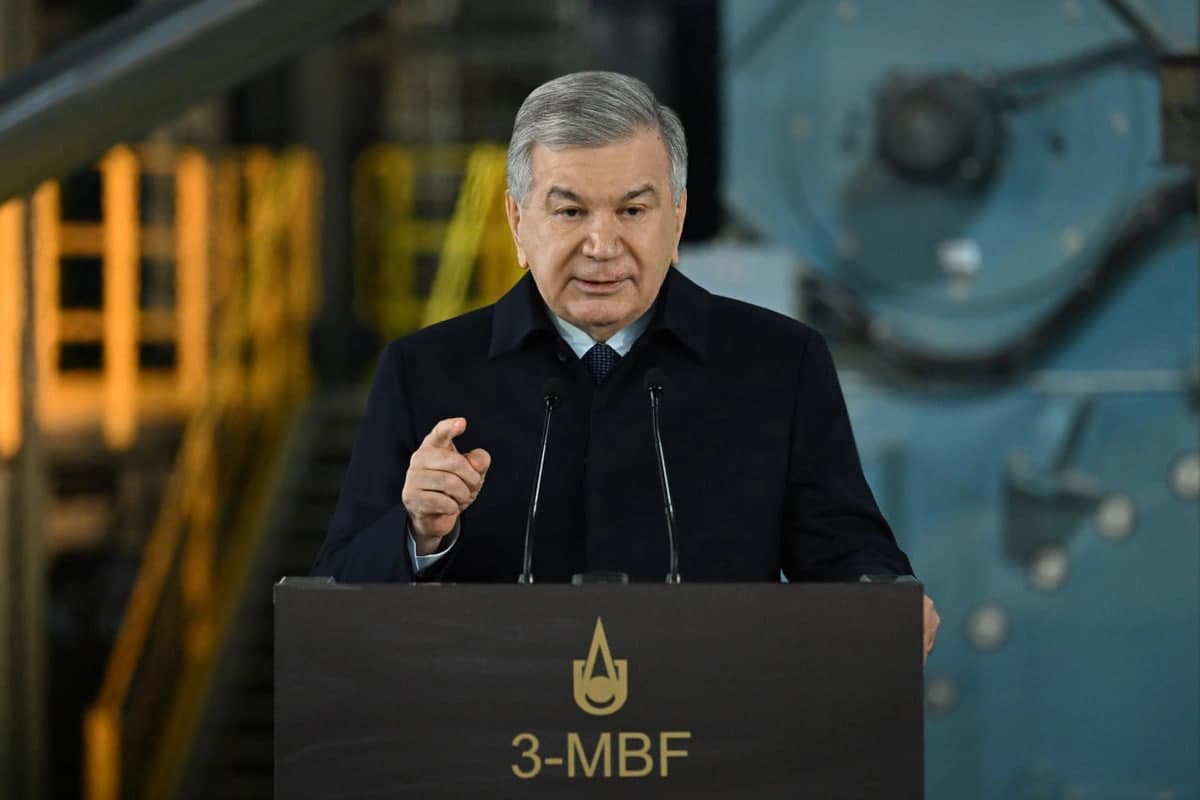 Мирзиёев запустил медно-обогатительную фабрику №3 на Алмалыкском ГМК