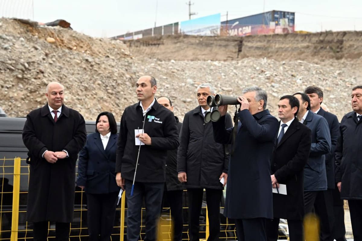 Shavkat Mirziyoyev reviews major transport infrastructure in New Tashkent
