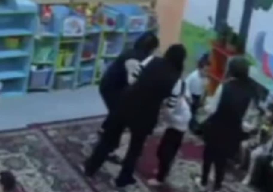 Агентство соцзащиты начало проверку после видео с избиениями детей в спецдетсаду Чирчика