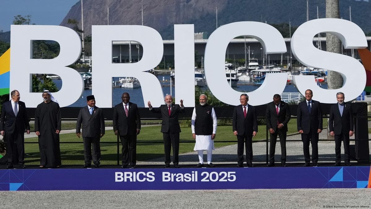 BRICS давлатлари Трампнинг божларини танқид қилди